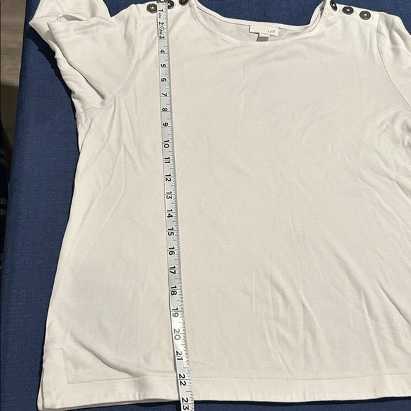 JJill Size M White 3/4 Length Sleeve Top With Buttons on the Shoulder - Picture 13 of 13